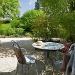 Apart-hotel Les De 4*
