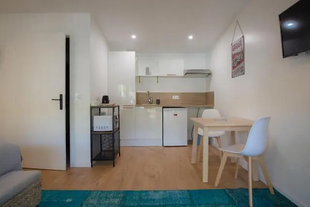 Ξενοδοχείο με διαμερίσματα Les De