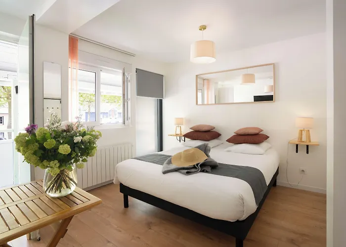 Apartahotel Les De 3*